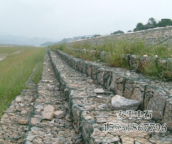 熱鍍鋅覆塑固濱籠護岸.jpg 熱鍍鋅覆塑固濱籠護岸.jpg